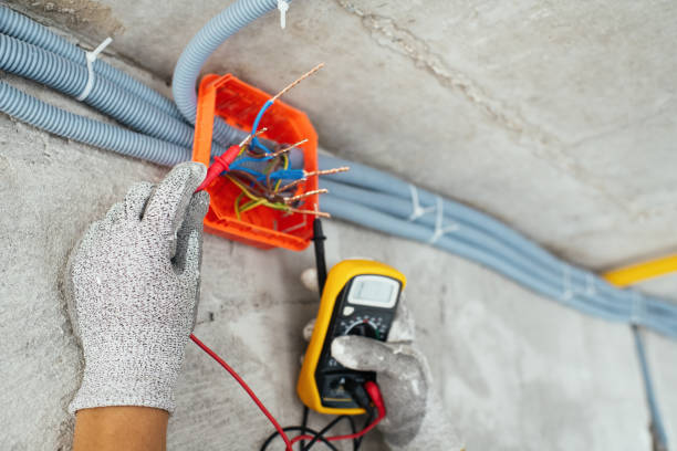 Best Licensed Electrician  in Leesburg, OH